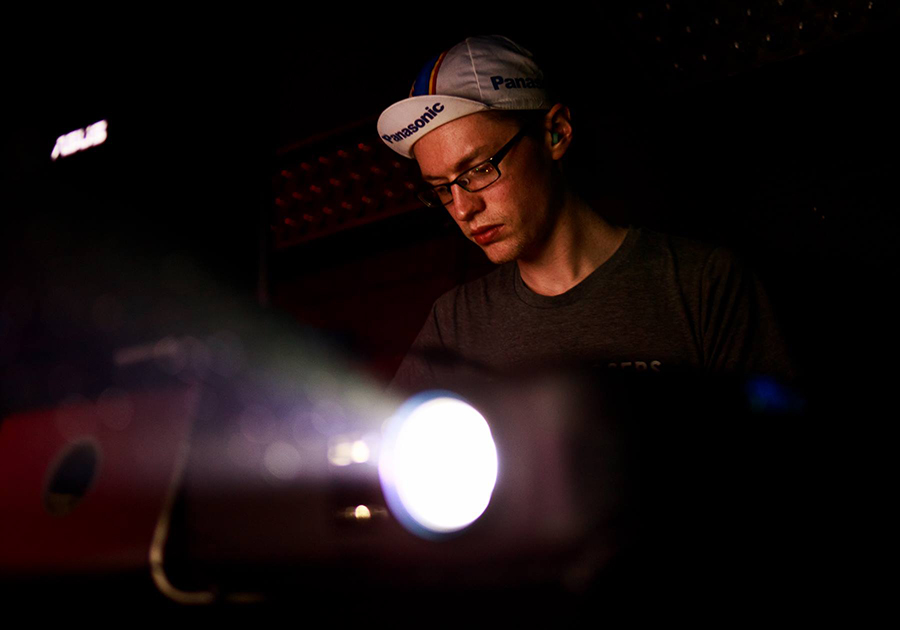 Performing live visual projections at a music event